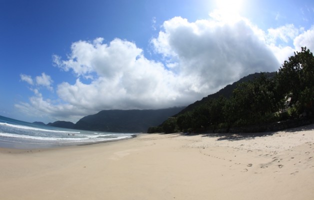 Praia de GuaecÃ¡